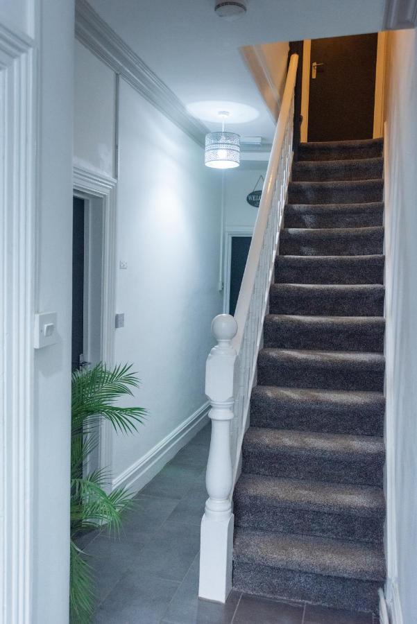 كرو Bentley House With En-Suites المظهر الخارجي الصورة
