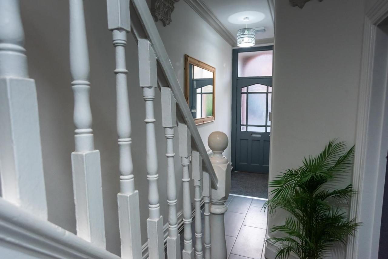 كرو Bentley House With En-Suites المظهر الخارجي الصورة